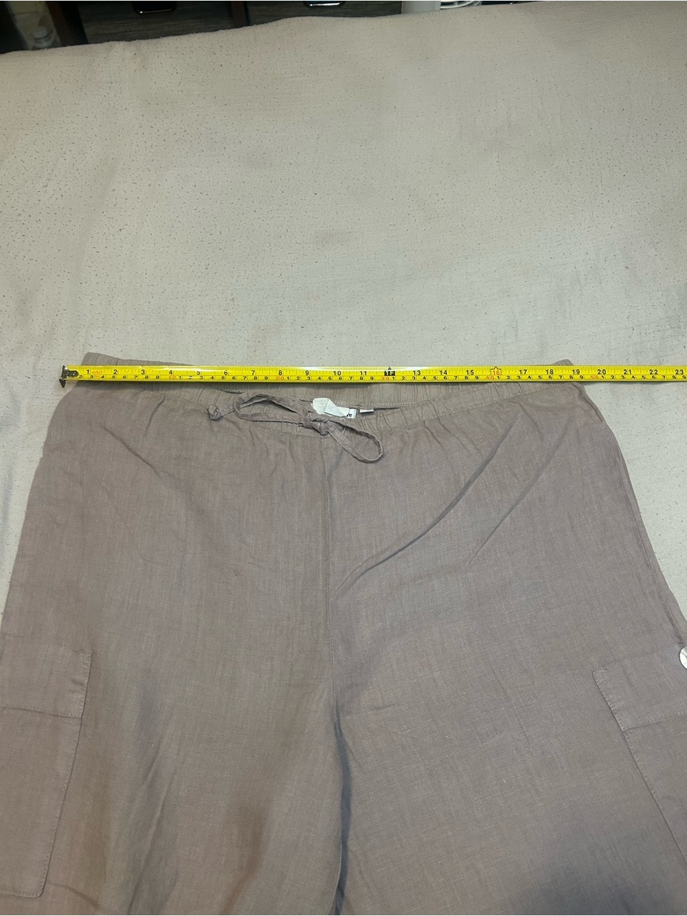 Women's Wide Leg Cargo Linen Pants in Taupe brown. - Picture 5 of 9